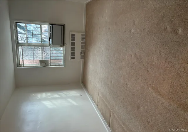4th image of 1430 Thieriot Ave, New York, NY 11238