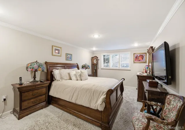 Photo 4 of Sale Pending at 16215 85th Street, New York, NY 11414 | MLS# 958713 | Listing updated on 2026-08-04