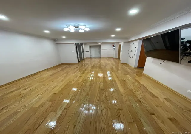 5th image of 105-25 65Th Ave #5G, Forest Hills, NY 11375 | MLS# 958844