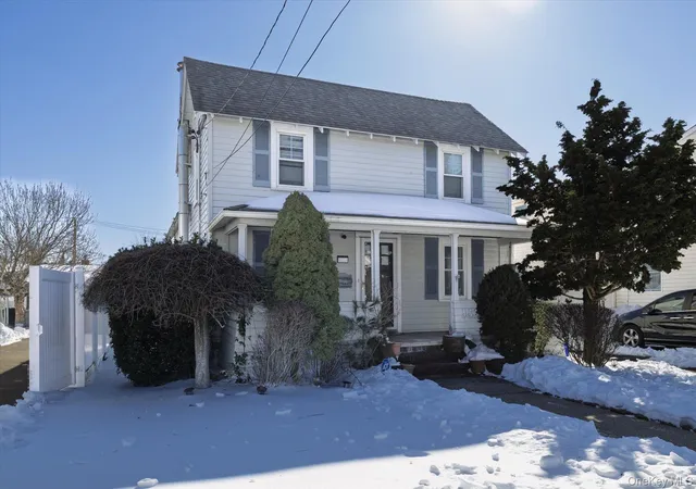 5th image of 982 Adams St, Hempstead, NY 11510 | MLS# 958851