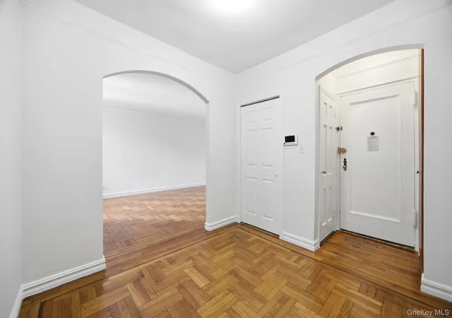 5th image of 4755 39Th Pl #3H, New York, NY 11104 | MLS# 958925