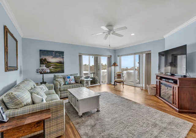 4th image of 116 Fox Hill Dr, Calverton, NY 11933 | MLS# 958930