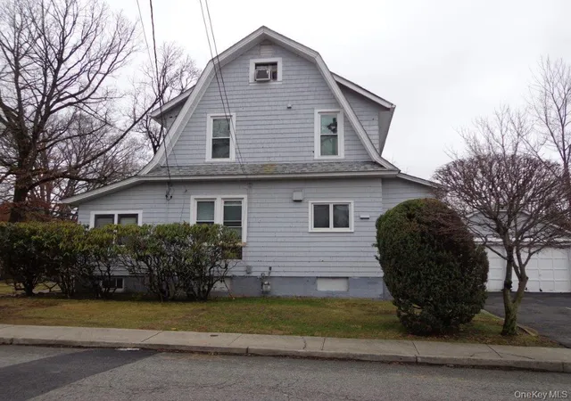 Photo 3 of Single family home for sale at 208 Saddle River Rd, Airmont, NY 10952 | MLS# 959068 | Listing updated on 2026-04-13