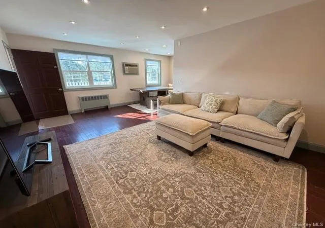 2nd image of 224 39 Kingsbury Ave Kingsbury Ave #A, Oakland Gardens, NY 11364 | MLS# 959180