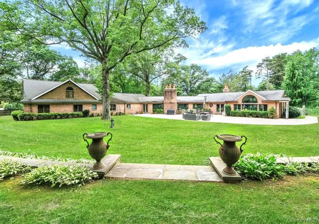 Photo 1 of Sale Pending at 9 Chicken Valley Rd, Glen Head, NY 11545 | MLS# 959191 | Listing updated on 2026-05-20