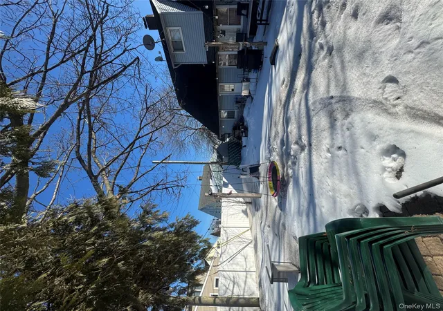 5th image of 118 Bucket Ln, Hempstead, NY 11756 | MLS# 959227