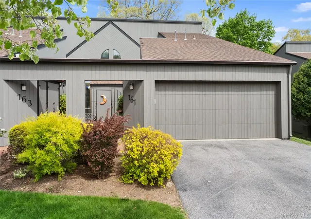 Photo 3 of Sale Pending at 161 Stone Oaks Dr, Hartsdale, NY 10530 | MLS# 959294 | Listing updated on 2026-07-09
