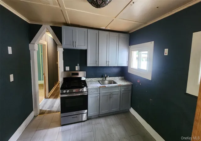 Homes for sale in Southampton, NY | 200 Oak Ave, Southampton, NY 11901 | MLS# 959442