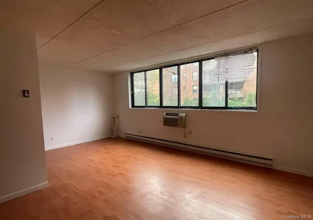 2nd image of 137 77 45th Ave #3P, Flushing, NY 11355 | MLS# 959481