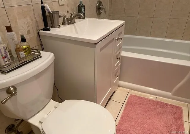 2nd image of 245-17 76Th Ave, Bellerose, NY 11426
