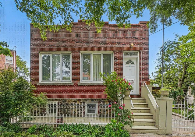 Single family home for sale at 2117 Hazen St, New York, NY 11370 | MLS# 959618