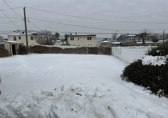 2nd image of 63 Morning Glory Rd, Hempstead, NY 11756 | MLS# 959777