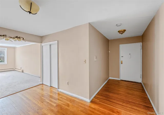3rd image of 124 S Park Ave, Hempstead, NY 11550