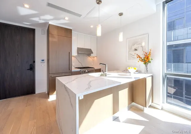 Sale Pending at 33-66 Farrington St #9I, Flushing, NY 11354 | MLS# 960058 | Listing updated on 2026-04-30