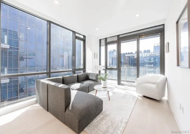 Photo 2 of Sale Pending at 33-66 Farrington St #9I, Flushing, NY 11354 | MLS# 960058 | Listing updated on 2026-04-30
