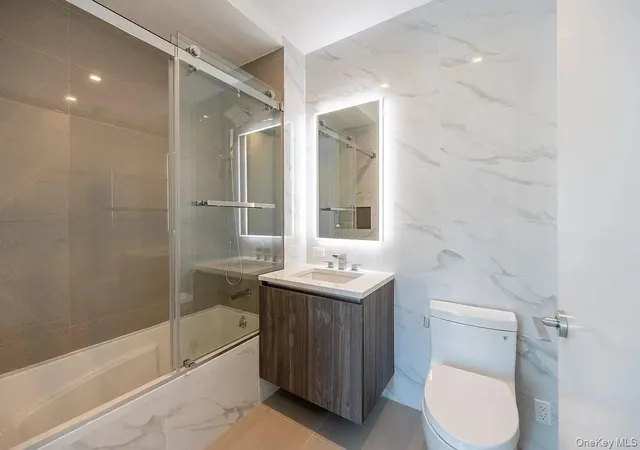 Photo 3 of Sale Pending at 33-66 Farrington St #9I, Flushing, NY 11354 | MLS# 960058 | Listing updated on 2026-04-30
