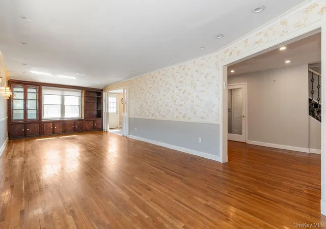 Photo 3 of Single family home for sale at 607 Lanett Ave, Far Rockaway, NY 11691 | MLS# 960134 | Listing updated on 2026-06-21