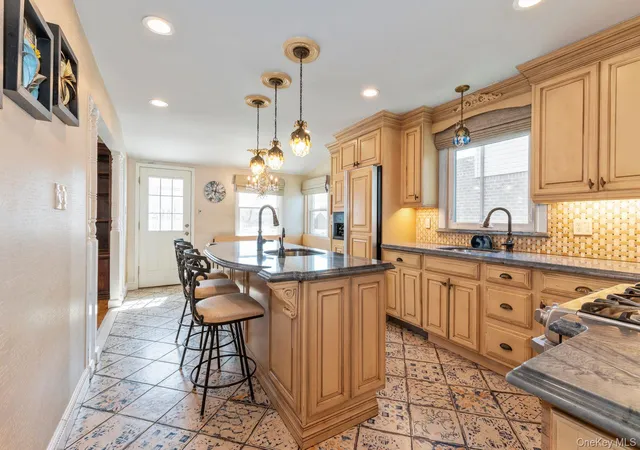 Photo 3 of Single family home for sale at 607 Lanett Ave, Far Rockaway, NY 11691 | MLS# 960134 | Listing updated on 2026-06-21
