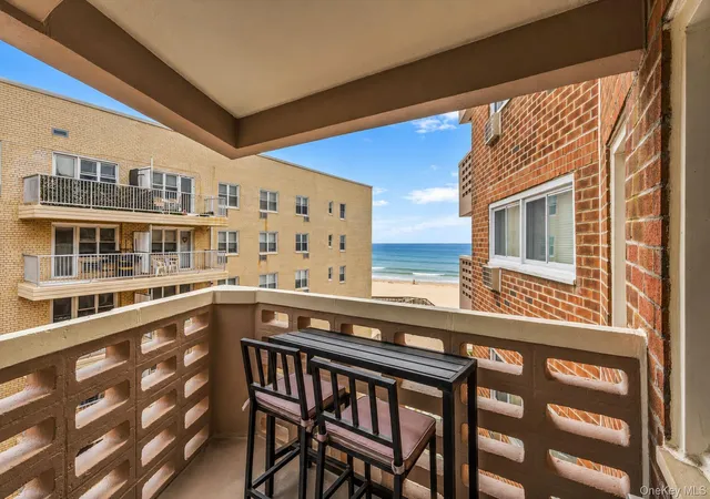 Homes for sale in Long Beach, NY | 600 Shore Rd #5B, Long Beach, NY 11561 | MLS# 960266