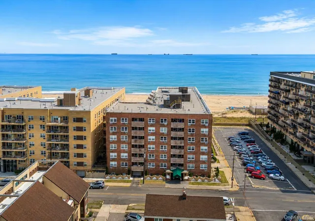 Homes for sale in Long Beach, NY | 600 Shore Rd #5B, Long Beach, NY 11561 | MLS# 960266
