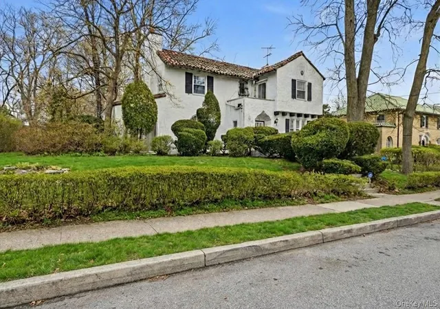 2nd image of 93 Stuyvesant Plz, Mount Vernon, NY 10552 | MLS# 960293