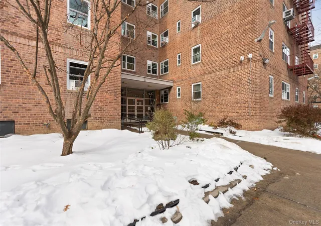 1st image of 44 59 Kissena Blvd #4J, Flushing, NY 11355 | MLS# 960306