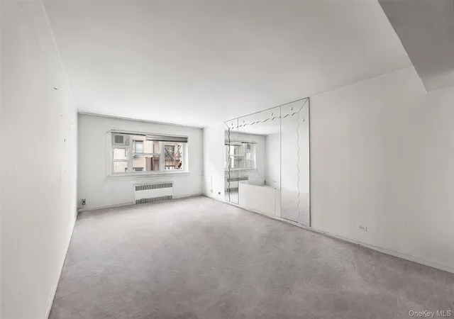 2nd image of 44 59 Kissena Blvd #4J, Flushing, NY 11355 | MLS# 960306
