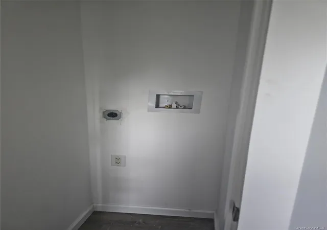 Photo 3 of Single family home for sale at 17 Bayport Rd, Mastic Beach, NY 11951 | MLS# 960432 | Listing updated on 2026-07-21