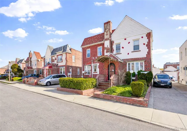 1st image of 134 31 229 Street, Laurelton, NY 11413 | MLS# 960883