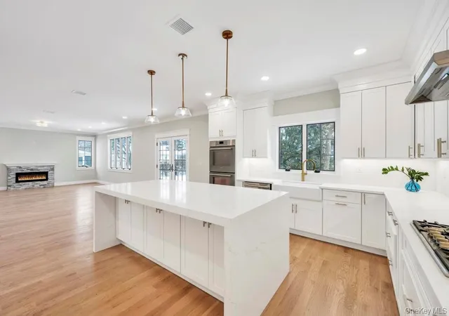 Photo 3 of Single family home for sale at 351 Concord Ave, Hempstead, NY 11554 | MLS# 960956 | Listing updated on 2026-08-15