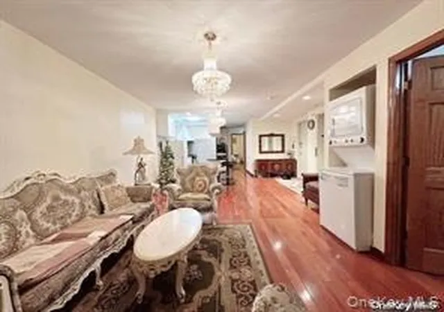 4th image of 142-29 37Th Ave, Flushing, NY 11354