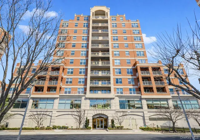 1st image of 50 Oceana Dr W #3D, Brooklyn, NY 11235 | MLS# 961349