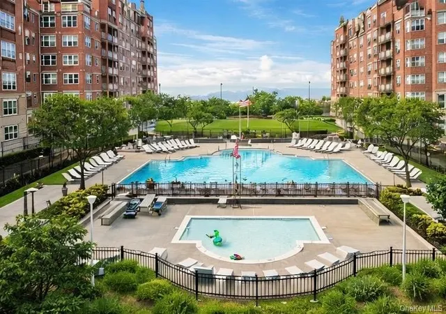 29th image of 50 Oceana Dr W #3D, Brooklyn, NY 11235 | MLS# 961349