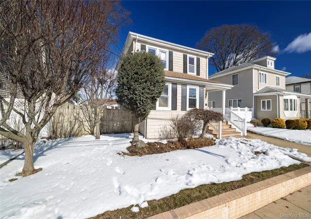 5th image of 101 Harris Ave, Hempstead, NY 11520 | MLS# 961431