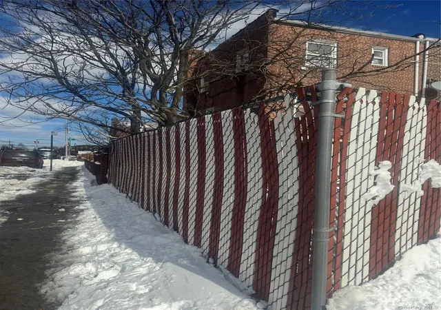 Photo 4 of Single family home for sale at 21602 115th Court, Cambria Heights, NY 11411 | MLS# 961541 | Listing updated on 2026-07-10