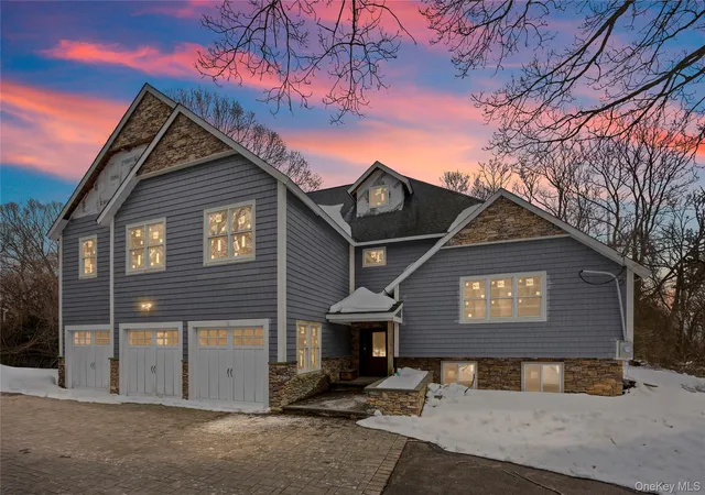 2nd image of 31 Valentine Rd, Shoreham, NY 11786 | MLS# 961597