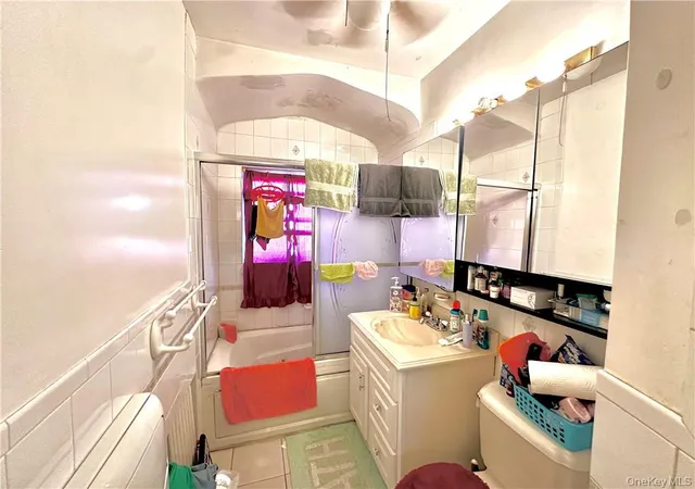 Listing Photo 5 - Condo for sale in building located at 677 E 38th St, New York, NY 11210