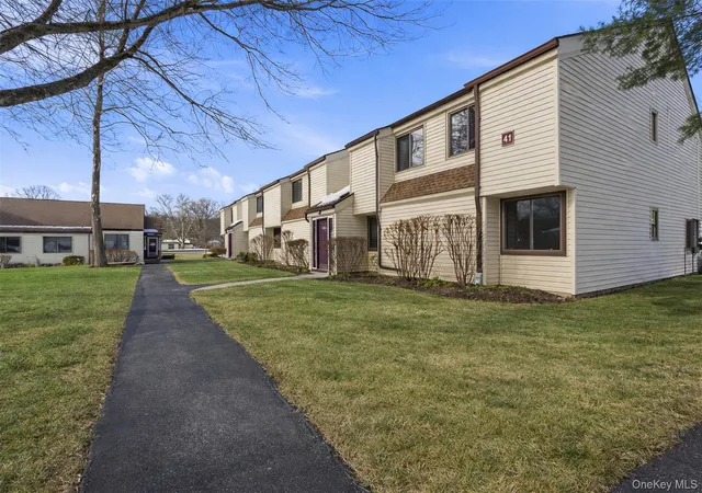 Photo 2 of Condo for sale at 41 Jefferson Oval #G, Yorktown, NY 10598 | MLS# 961695 | Listing updated on 2026-09-15