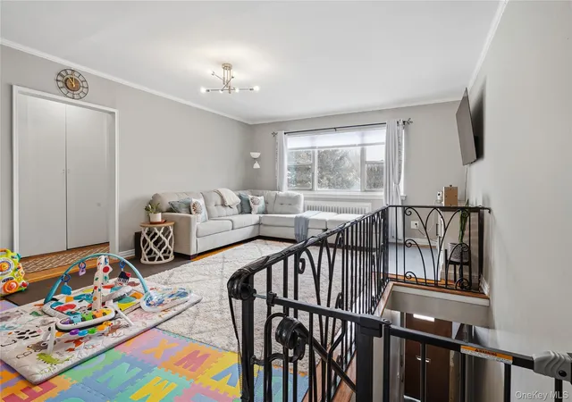 5th image of Holliswood Owners Corp, New York, NY 11423