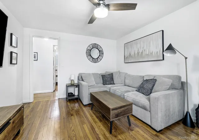 Homes for sale in Greenburgh, NY | 253 S Broadway, Greenburgh, NY 10591