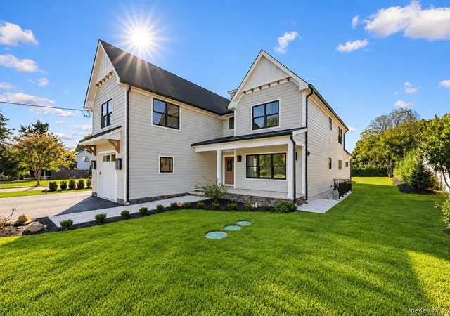 Photo 1 of Single family home for sale at 53 S Phillips Ave, Southampton, NY 11972 | MLS# 961924 | Listing updated on 2026-10-09