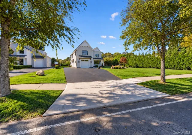 Photo 2 of Single family home for sale at 53 S Phillips Ave, Southampton, NY 11972 | MLS# 961924 | Listing updated on 2026-10-09