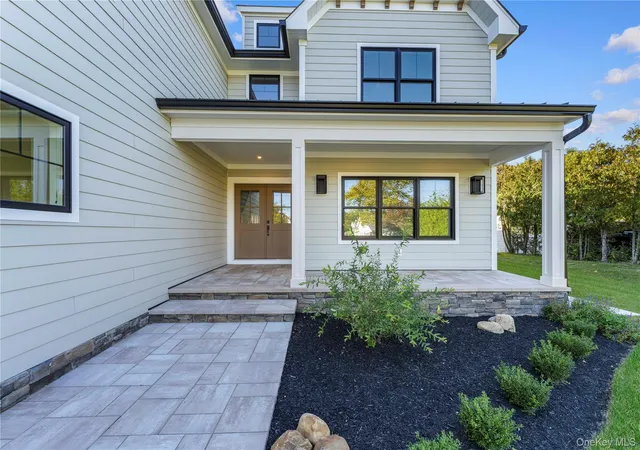 Photo 3 of Single family home for sale at 53 S Phillips Ave, Southampton, NY 11972 | MLS# 961924 | Listing updated on 2026-10-09