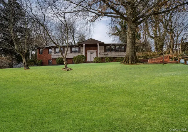 Photo 1 of Sale Pending at 8 Pine Dr, Great Neck, NY 11021 | MLS# 961925 | Listing updated on 2026-09-20