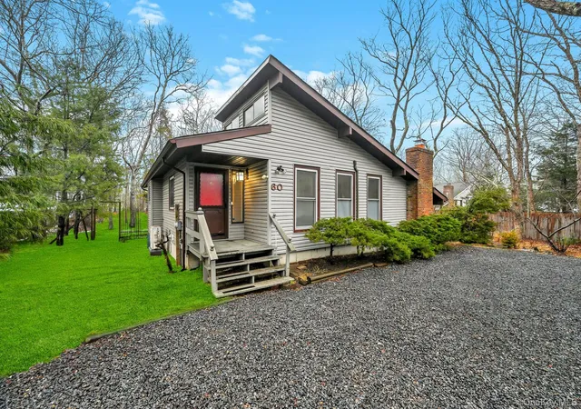 Photo 1 of Sale Pending at 60 Hildreth Pl, East Hampton, NY 11937 | MLS# 961933 | Listing updated on 2026-09-19