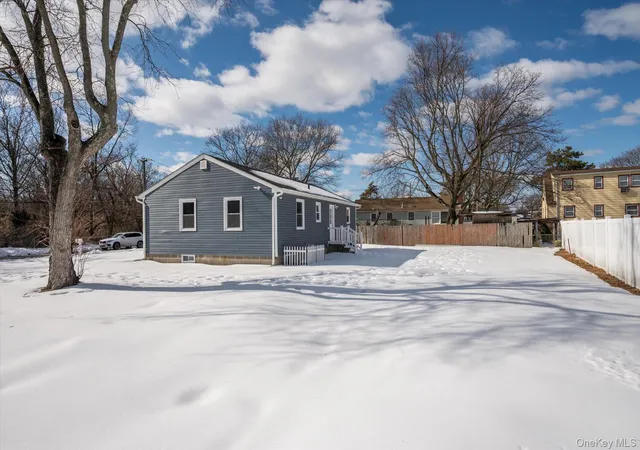 Photo 4 of Sale Pending at 93 Garfield Blvd, Farmingdale, NY 11735 | MLS# 961994 | Listing updated on 2026-09-19