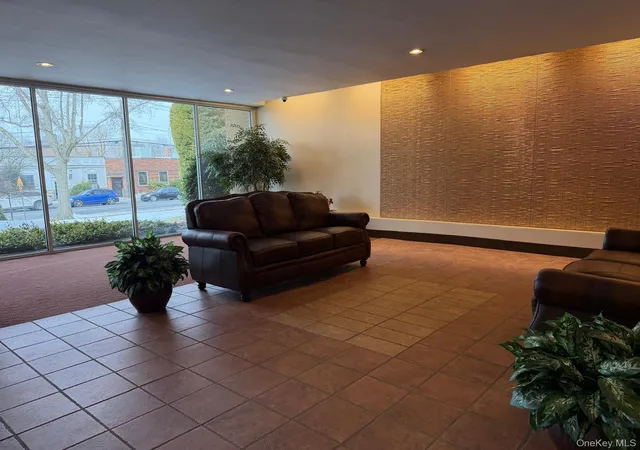 3rd image of 490 Atlantic Ave #115, East Rockaway, NY 11518 | MLS# 962040