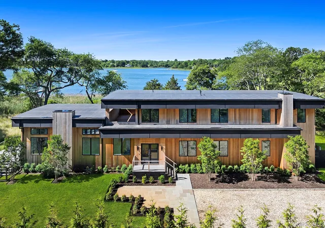 2nd image of 8 Hilo Dr, Shelter Island, NY 11964 | MLS# 962070