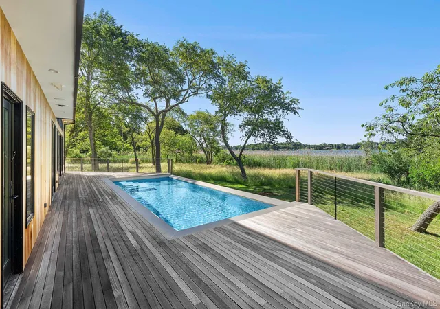 5th image of 8 Hilo Dr, Shelter Island, NY 11964 | MLS# 962070