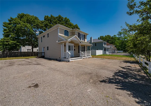 3rd image of 2163 Sunrise Hwy, Islip, NY 11751 | MLS# 962073